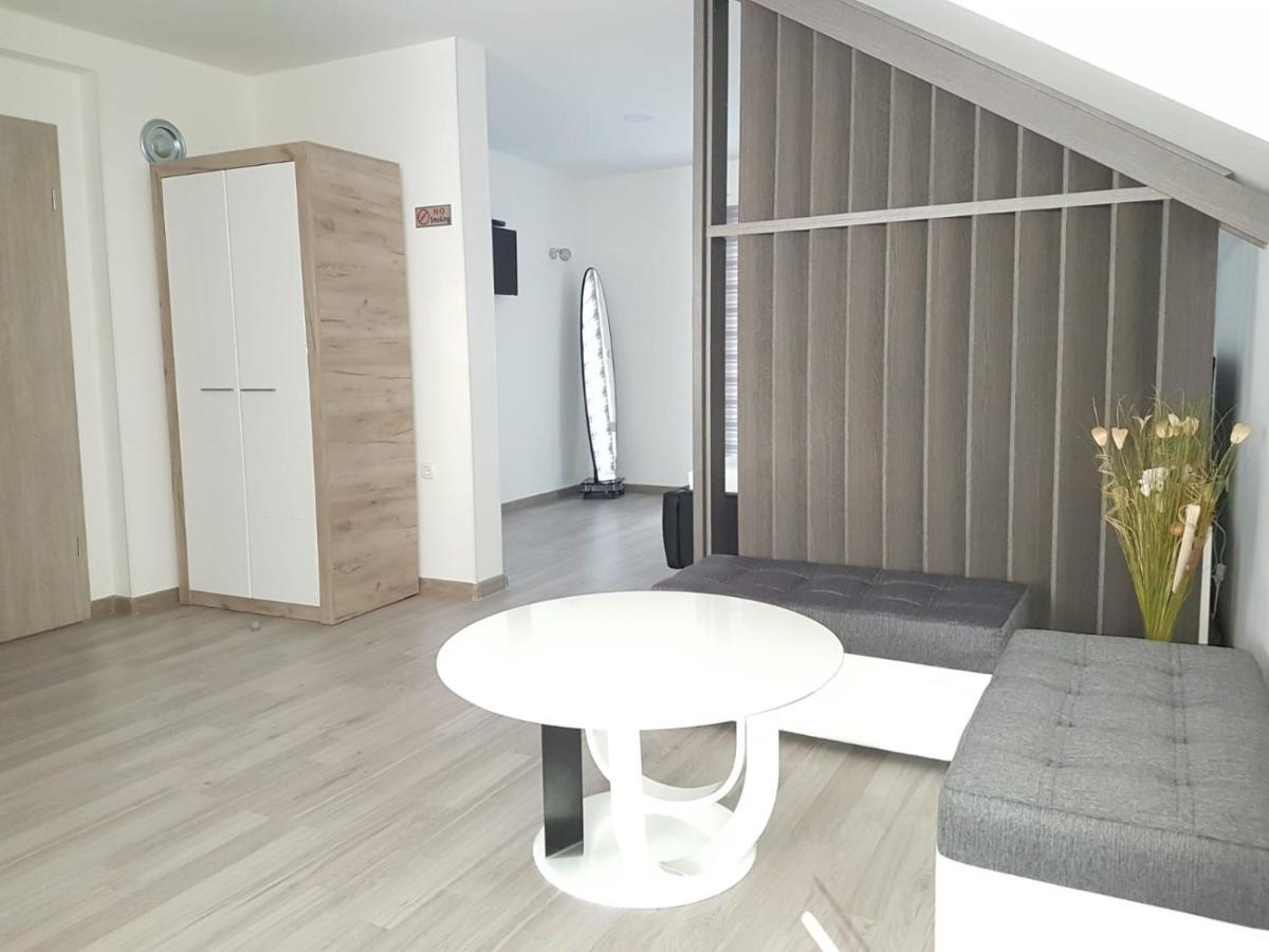 Apartmani Brigita โคเรนนิซา ภายนอก รูปภาพ