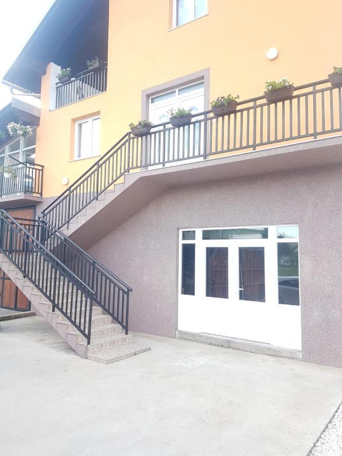 Apartmani Brigita โคเรนนิซา ภายนอก รูปภาพ