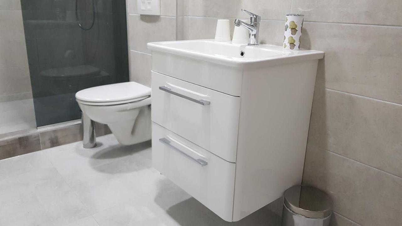 Apartmani Brigita โคเรนนิซา ภายนอก รูปภาพ