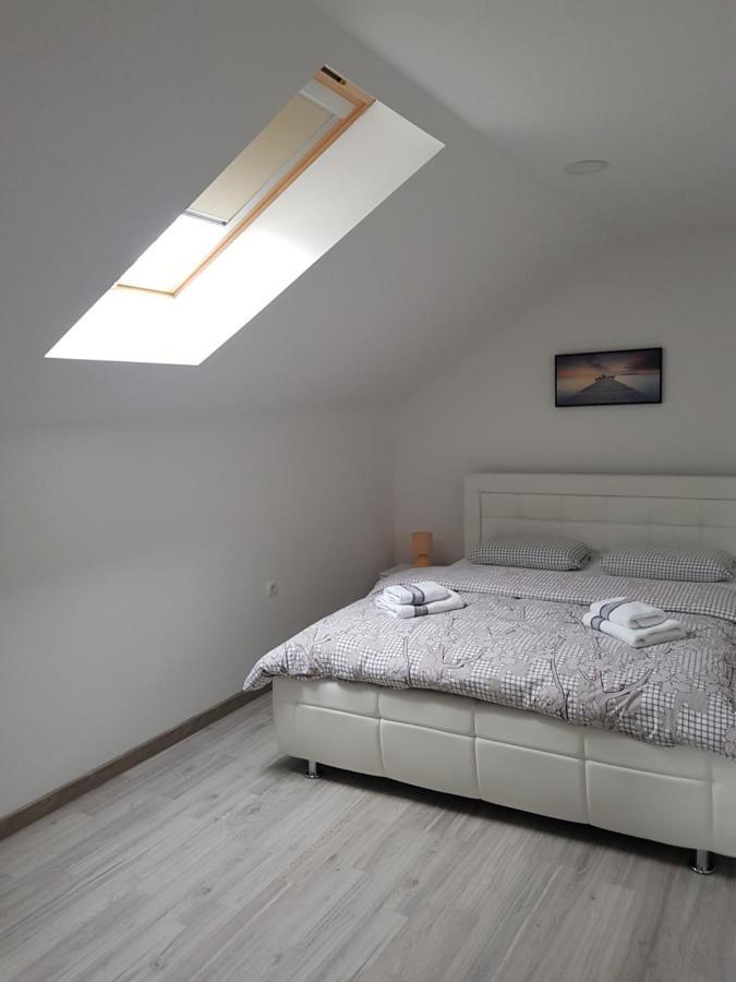 Apartmani Brigita โคเรนนิซา ภายนอก รูปภาพ